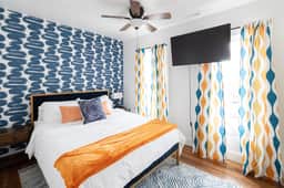 Colorful 4 BR in the Heart of University Circle! - Image 3