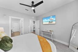 Beachy Oasis: Posh 2BR/2BA with Pool & Gym - Image 3