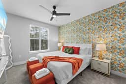 Beachy Bliss: Elegant 2BR/2BA with Pool & Gym - Image 3