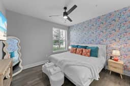 Palm Paradise: Tropical 2BR/2BA with Pool & Gym - Image 3