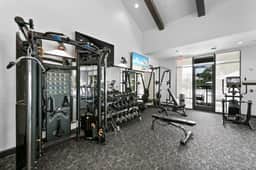 Paradise Escape: Stylish 3BR/2BA with Pool & Gym - Image 5