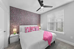 Sunny Haven: Chic 2BR/2BA with Pool & Gym - Image 5