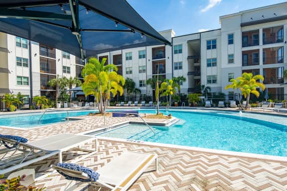 Beachy Escape: 2BR/2BA w./ Pool, Gym, and Theater - Image 2