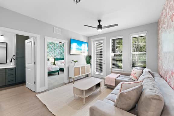 Beachy Oasis: Posh 2BR/2BA with Pool & Gym - Image 2