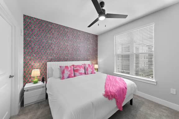 Sunny Haven: Chic 2BR/2BA with Pool & Gym - Image 5
