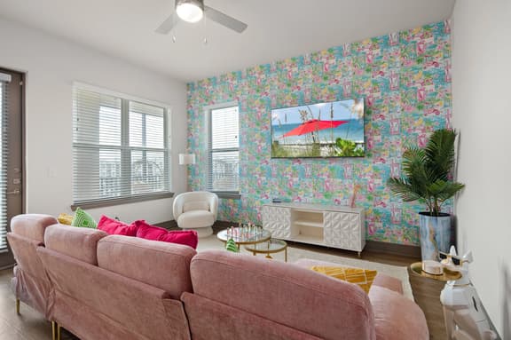 Beachy Dream 3BR/2BA w./ Pool, Gym, and Theater - Image 1